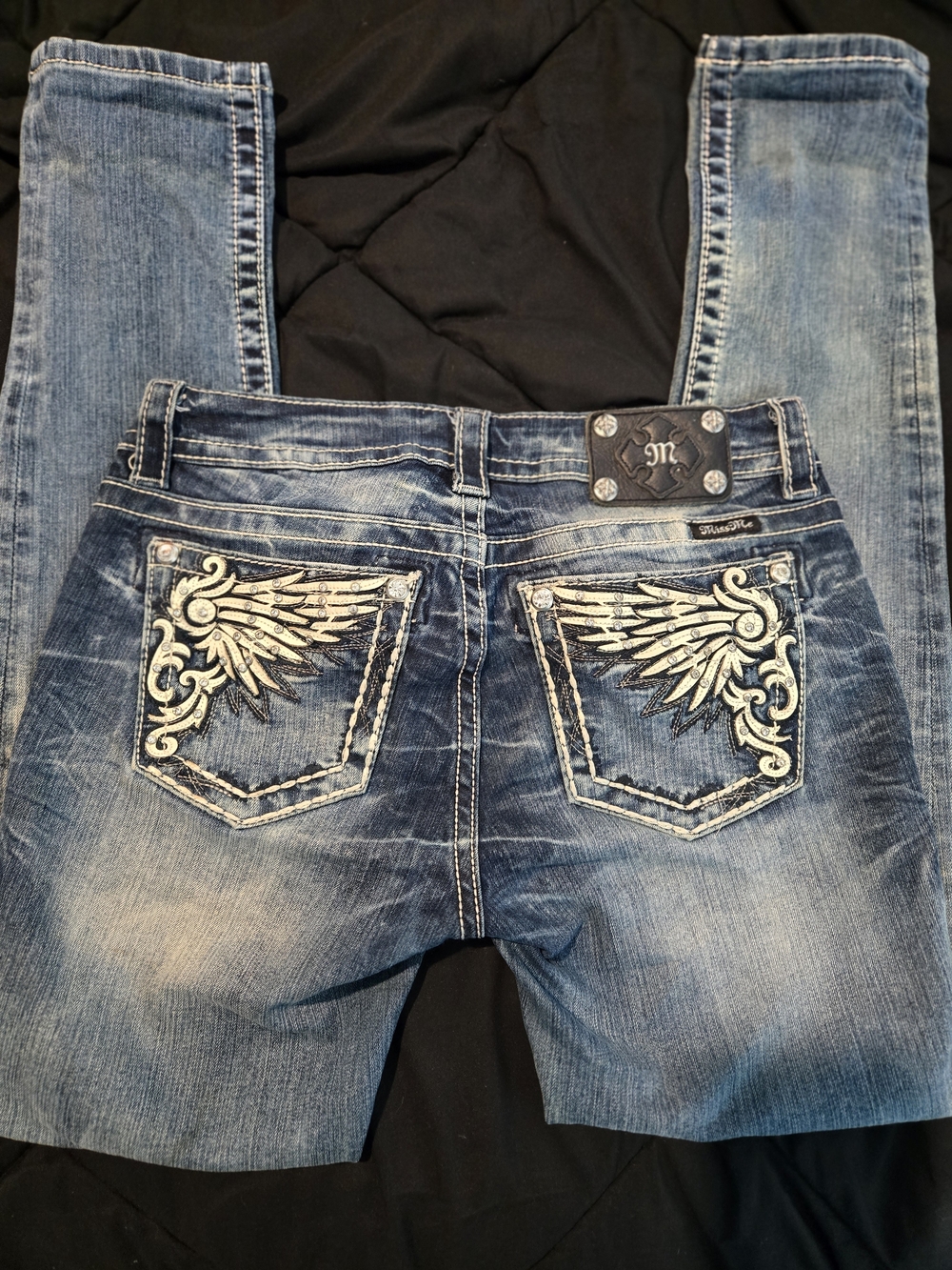 Miss Me Skinny Jeans | Size 28 | Mid-Rise | Embellished Wing Pocket | Stretch - Picture 7 of 7